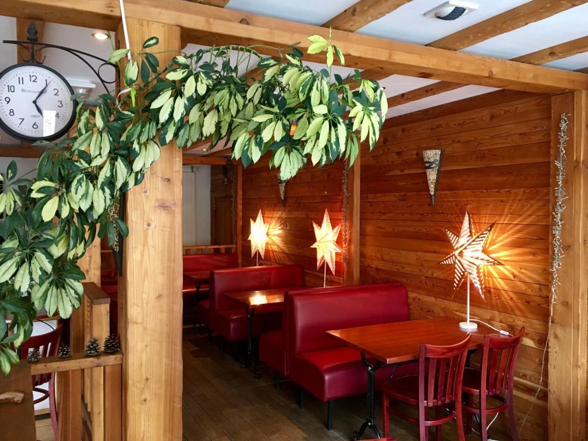 Hotel Restaurant Le Chamois Ancelle Eksteriør billede