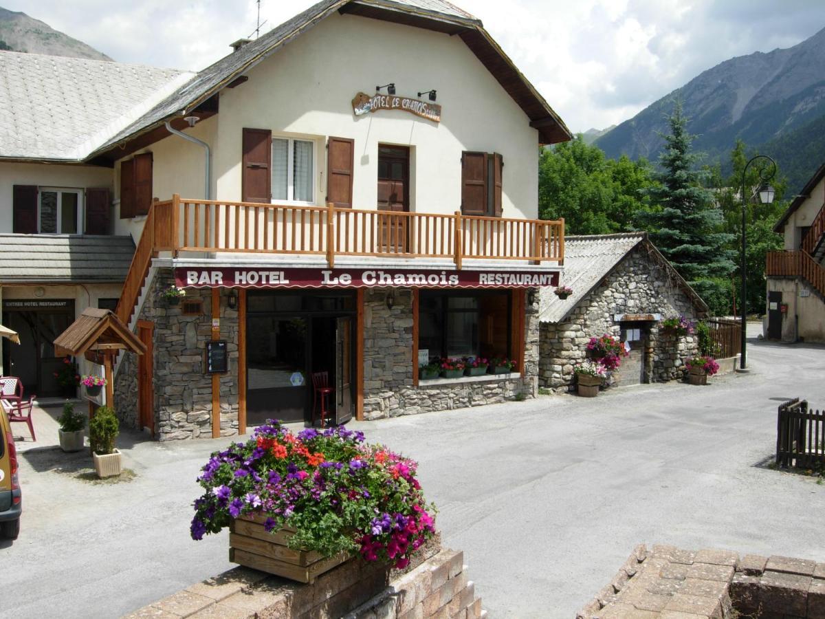Hotel Restaurant Le Chamois Ancelle Eksteriør billede